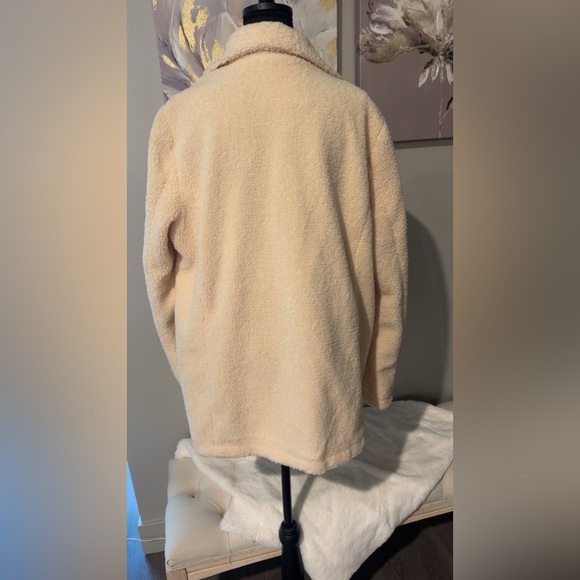 Cozy Cream Teddy Coat Faux Fur - Picture 6 of 7